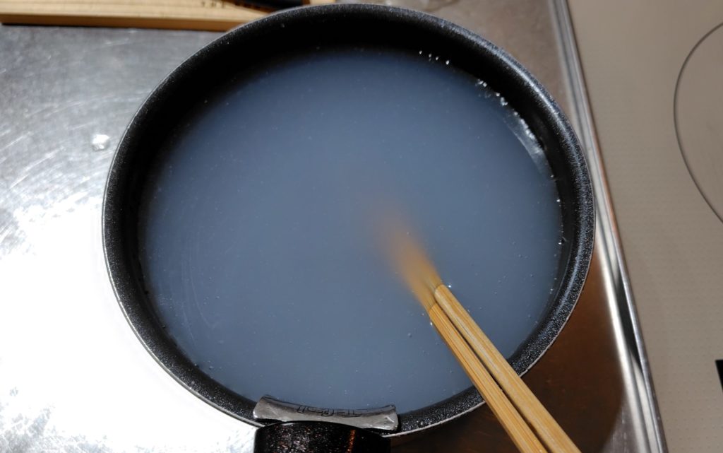 片栗粉とろみスプレー液の様子